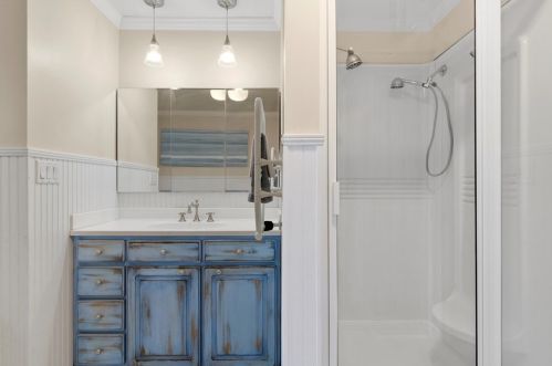 4576 Kingsgate Dr, Atlanta GA 30338-5935 exterior