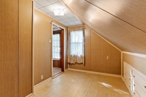 2233 63, Milwaukee WI 53213-1558 exterior