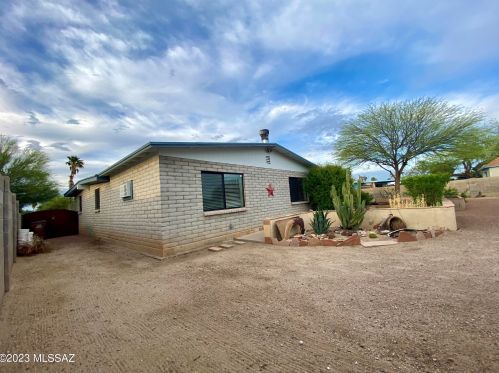3017 Shumaker Dr, Tucson AZ  85741-3636 exterior