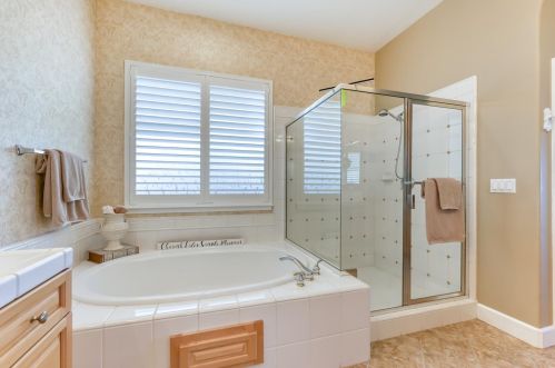 4054 Borders Dr, Folsom CA 95762-5415 exterior