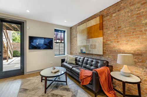 903 Loomis St, Chicago IL 60827-6103 exterior