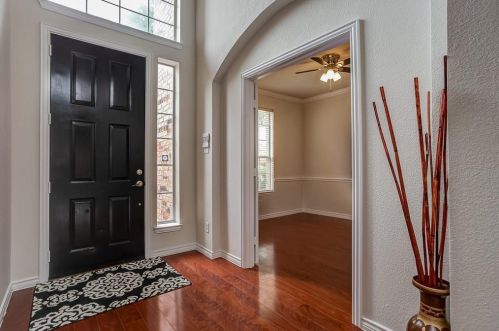 9840 Cliffside Dr, Irving TX  75063-5040 exterior