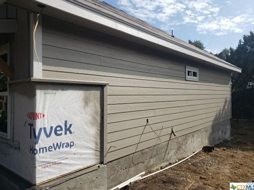 1082 Chisolm Trl, Spring Branch, TX 78070-3934