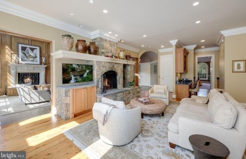 11720 Centurion Way, Rockville MD 20854-6420 exterior