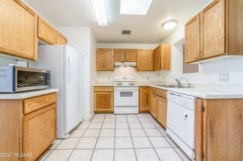 7421 Calle Medina, Tucson AZ  85757-8505 exterior