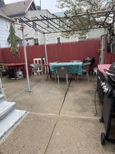 312 High St, Mount Vernon NY 10550-1809 exterior