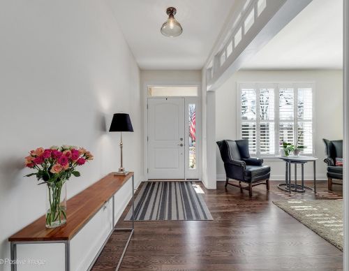 525 3rd St, Elmhurst, IL 60126-2542