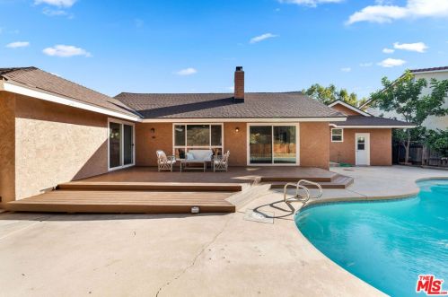 1837 Las Lanas Ln, Fullerton CA  92833-1814 exterior