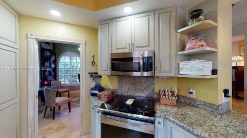 11269 Northland Dr, Fort Pierce FL 34987-1942 exterior