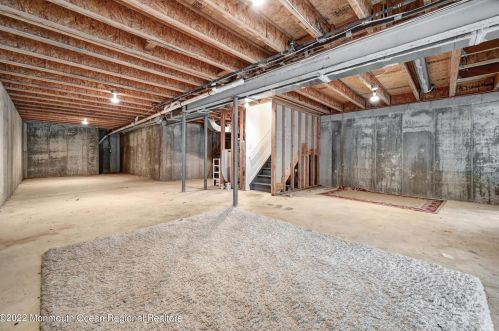 77 Ironwood Ct, Middletown NJ 07748-1917 exterior