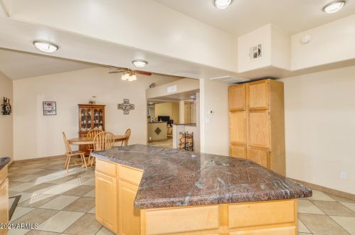 3061 Betty Elyse Ln, Phoenix AZ 85032-4296 exterior