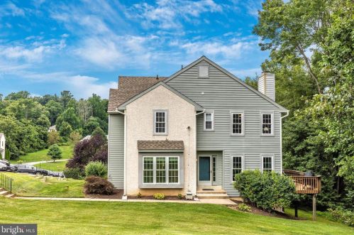 101 Knollwood Ct, Chester, PA 19014-1257