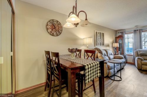 2064 Gresham Ave, Saint Paul MN 55128-3916 exterior