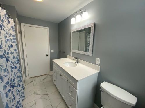 50 Colvintown Rd, Coventry RI 02816-8564 exterior