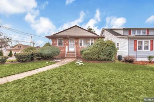 57 Seminole Ave, Dumont, NJ 07628-2115