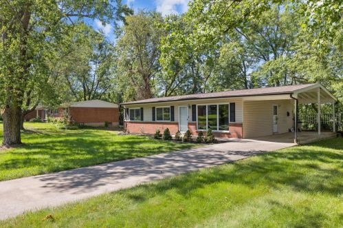 9415 La Jolla Dr, Saint Louis MO  63132-2119 exterior