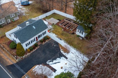 16 Collins St, Danvers, MA 01923-2623