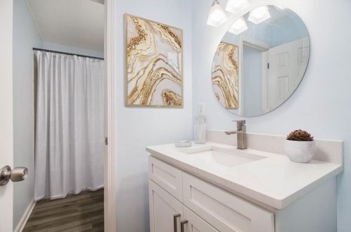 884 Grange Ct, Atlanta GA 30315-6956 exterior