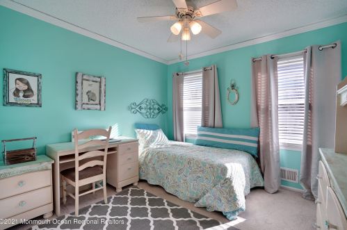 4 Cardinal Ct, Old Bridge NJ 08857-2793 exterior