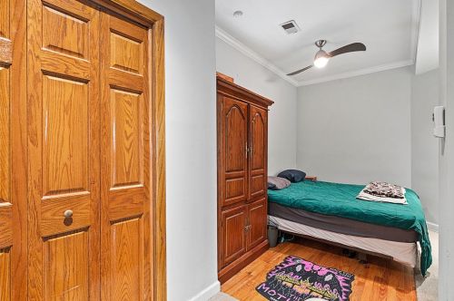 3046 Leavitt St, Chicago IL 60618-8114 exterior