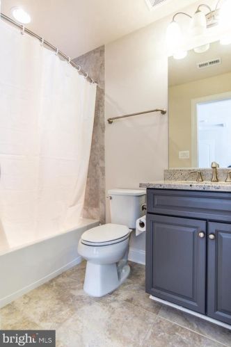 8106 Ashton St, Alexandria VA 22309-1345 exterior