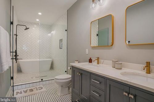 219 Morgan St, Washington DC  20001-1217 exterior