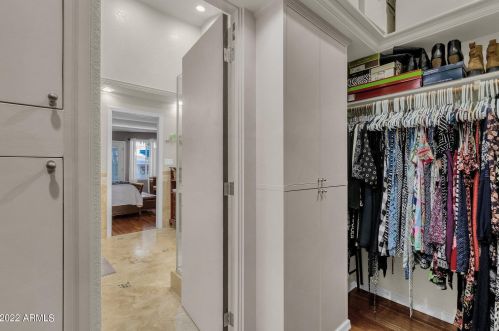 5361 Linda Ln, Chandler AZ 85226-1644 exterior