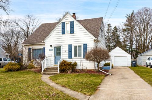 2303 Glendale Blvd, Kalamazoo MI  49004-1759 exterior