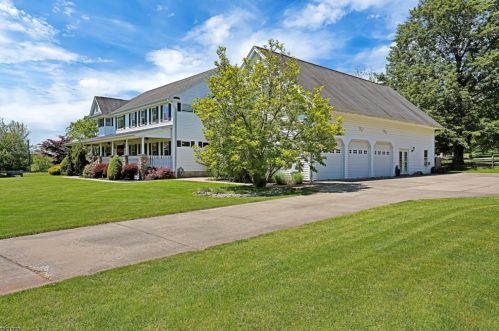 101 Sturbridge Rd, Branchburg, NJ 08853-4013