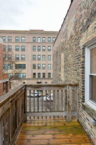 2420 Southport Ave, Chicago IL  60614-2154 exterior