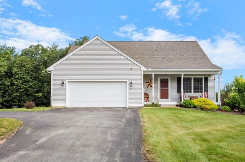 38 Lewis Ln, Concord, NH 03304-5510