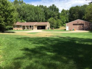 3917 21st St, Dorr, MI 49323-9546