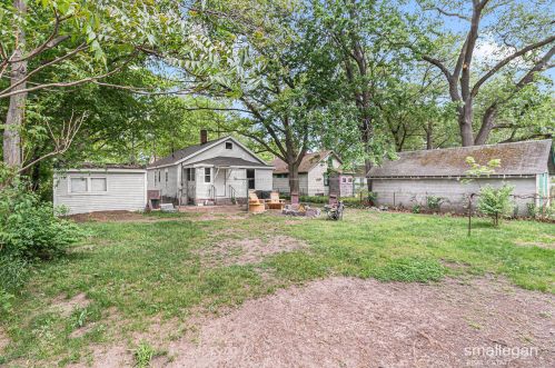 1925 Vly St, Meskegon MI 49442-5929 exterior