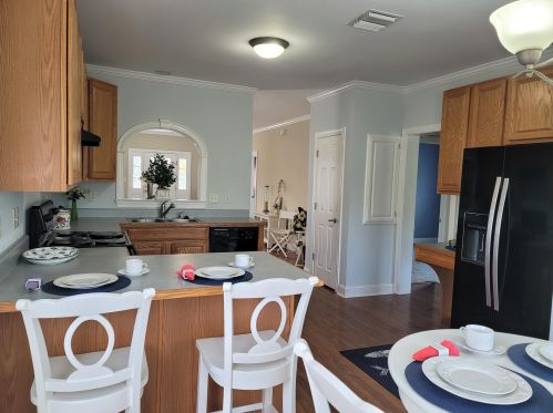 3310 Park Dr, Fort Pierce FL 34982-8424 exterior