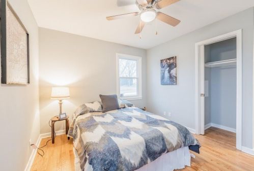 9504 Palmetto Ave, Milwaukee WI  53222-1558 exterior