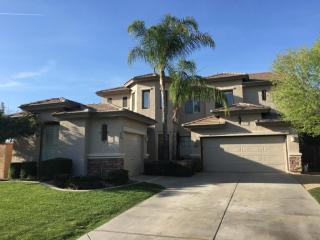 164 Goldfinch Way, Chandler AZ  85286-4545 exterior