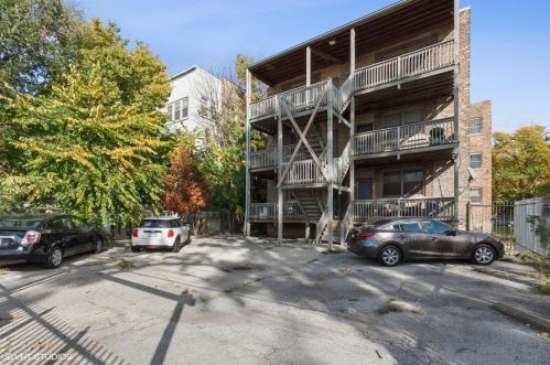 4332 Michigan Ave, Chicago IL  60653-3168 exterior