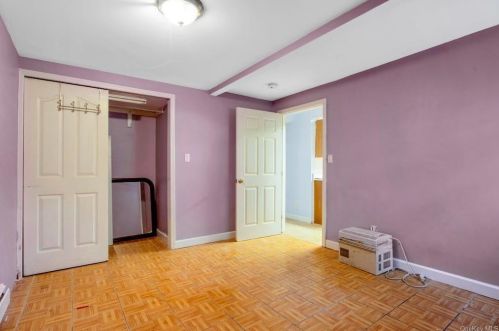 400 Kings Hwy, Valley Cottage NY 10989-1530 exterior