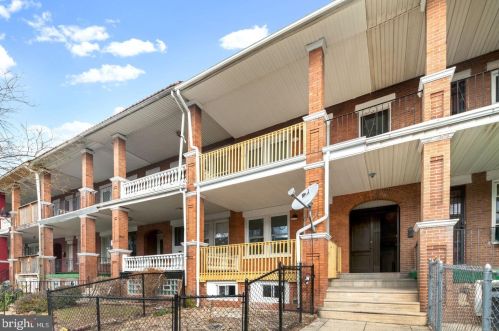 6019 Catharine St, Philadelphia PA 19147-2910 exterior