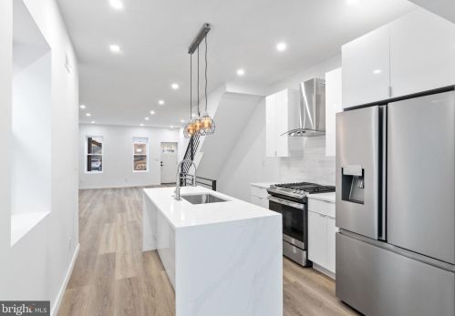 310 Mckean St, Philadelphia PA  19148-2630 exterior