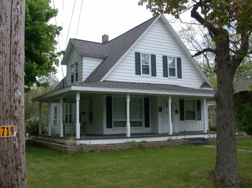 107 Dartmouth St, Kalamazoo, MI 49006-8334