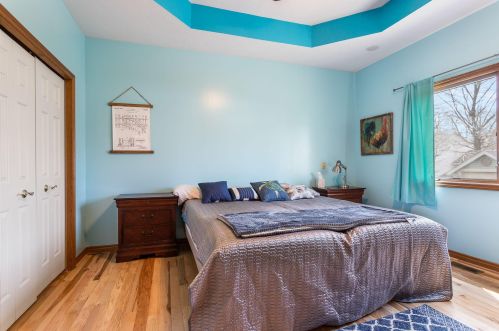 1061 Robinhood Dr, Meskegon MI  49445-2075 exterior