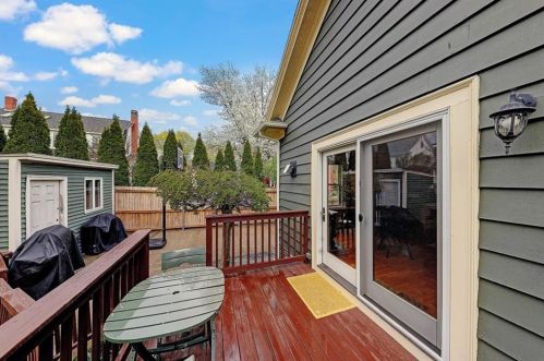 101 Whitford Ave, Providence RI  02908-3437 exterior