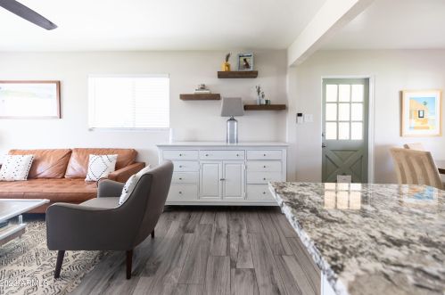 3812 21st Ave, Phoenix AZ  85015-5461 exterior