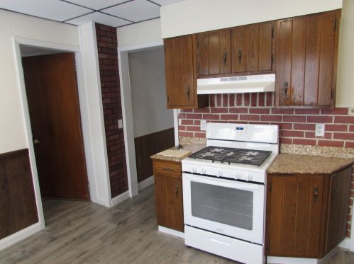 2203 Burdick St, Kalamazoo MI  49001-1876 exterior