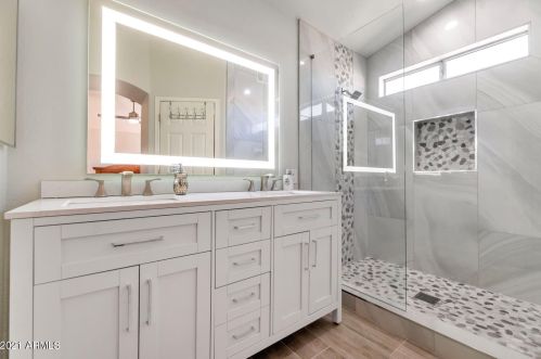 17246 47 St, Phoenix AZ 85008-4129 exterior