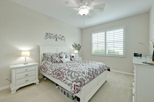 702 Southstar Dr, Fort Pierce FL 34949-9120 exterior