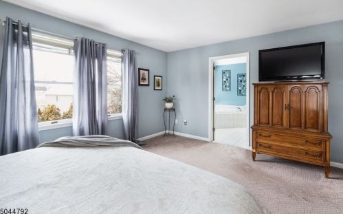 3 Clark Ct, Bridgewater NJ 08807-3073 exterior