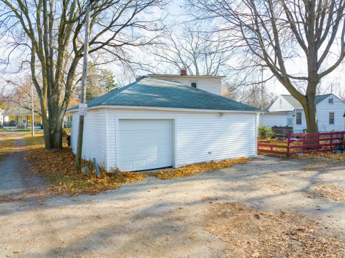 2287 Torrent St, Meskegon MI 49441-1562 exterior