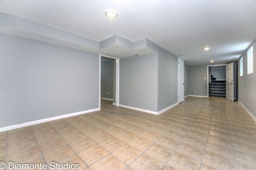 631 14 Ave, Broadview IL 60155-4002 exterior